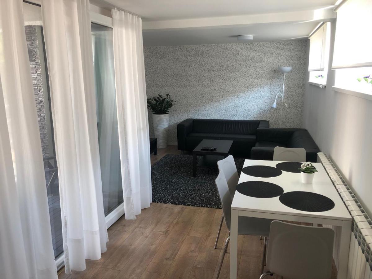 Apartman V Centre Michaloviec มิคาโลเท ภายนอก รูปภาพ