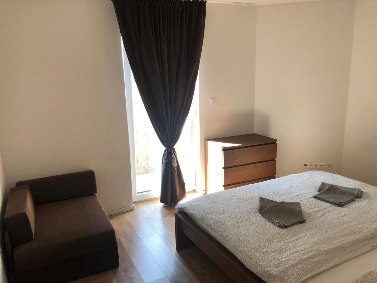 Apartman V Centre Michaloviec มิคาโลเท ภายนอก รูปภาพ