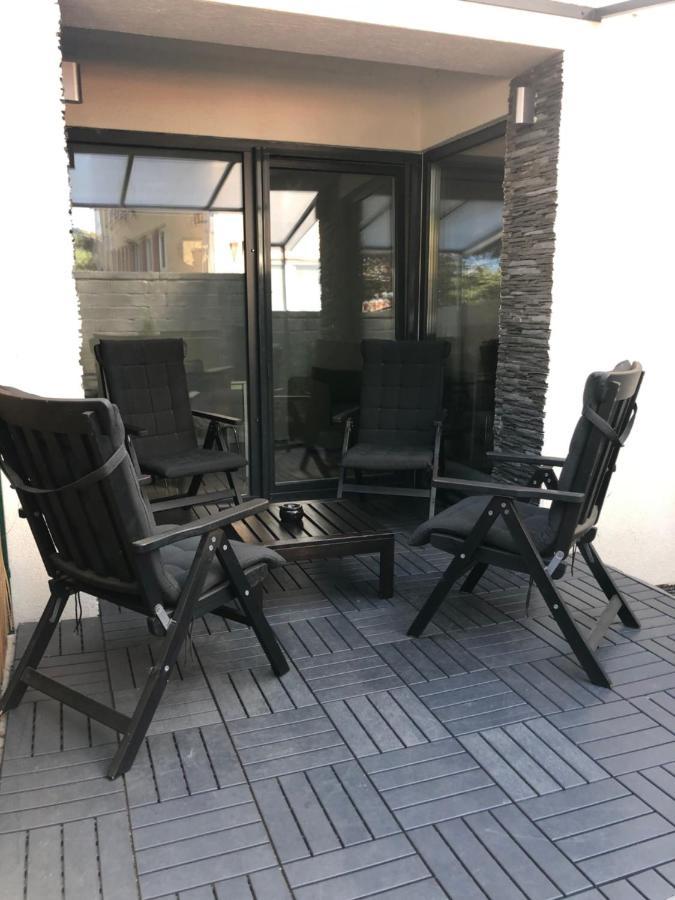 Apartman V Centre Michaloviec มิคาโลเท ภายนอก รูปภาพ