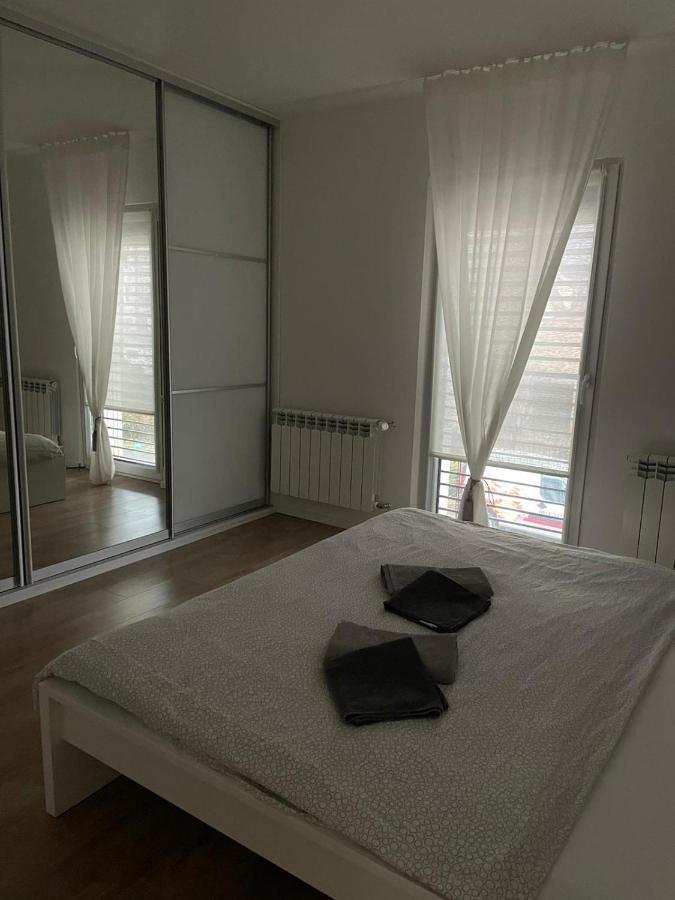 Apartman V Centre Michaloviec มิคาโลเท ภายนอก รูปภาพ