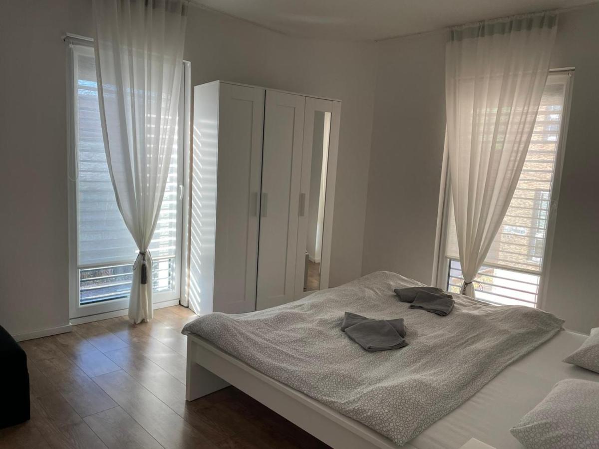 Apartman V Centre Michaloviec มิคาโลเท ภายนอก รูปภาพ