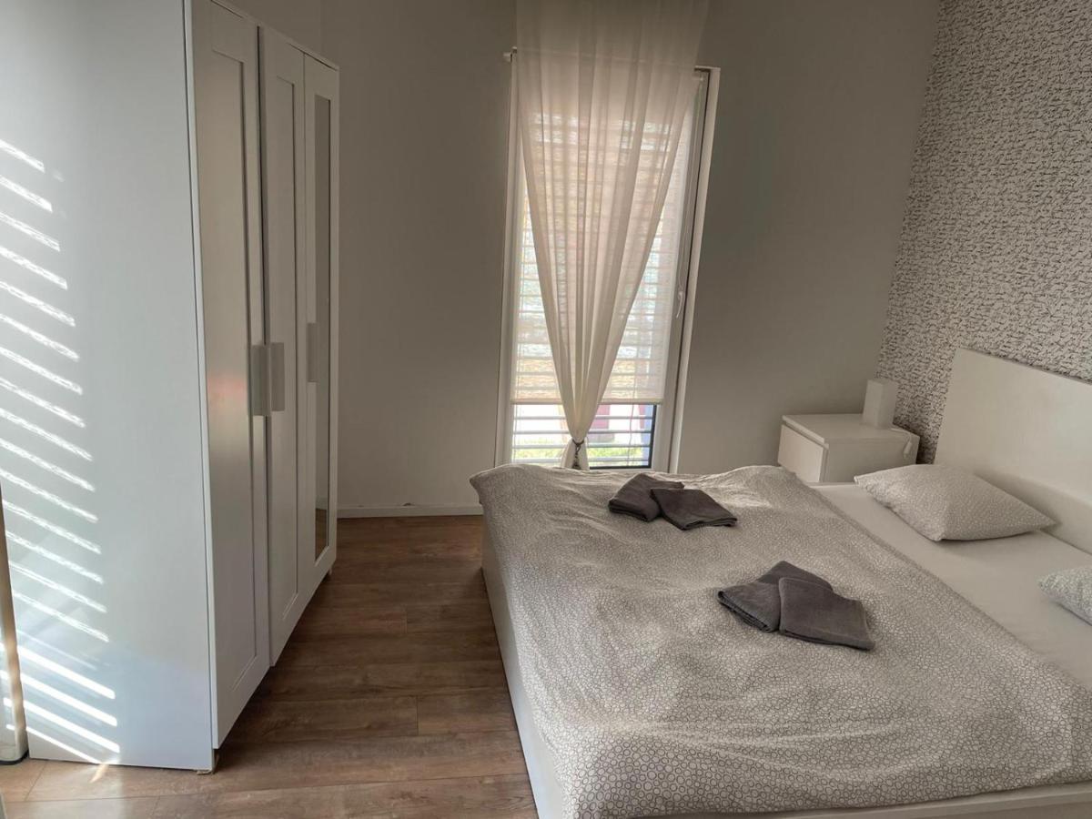 Apartman V Centre Michaloviec มิคาโลเท ภายนอก รูปภาพ