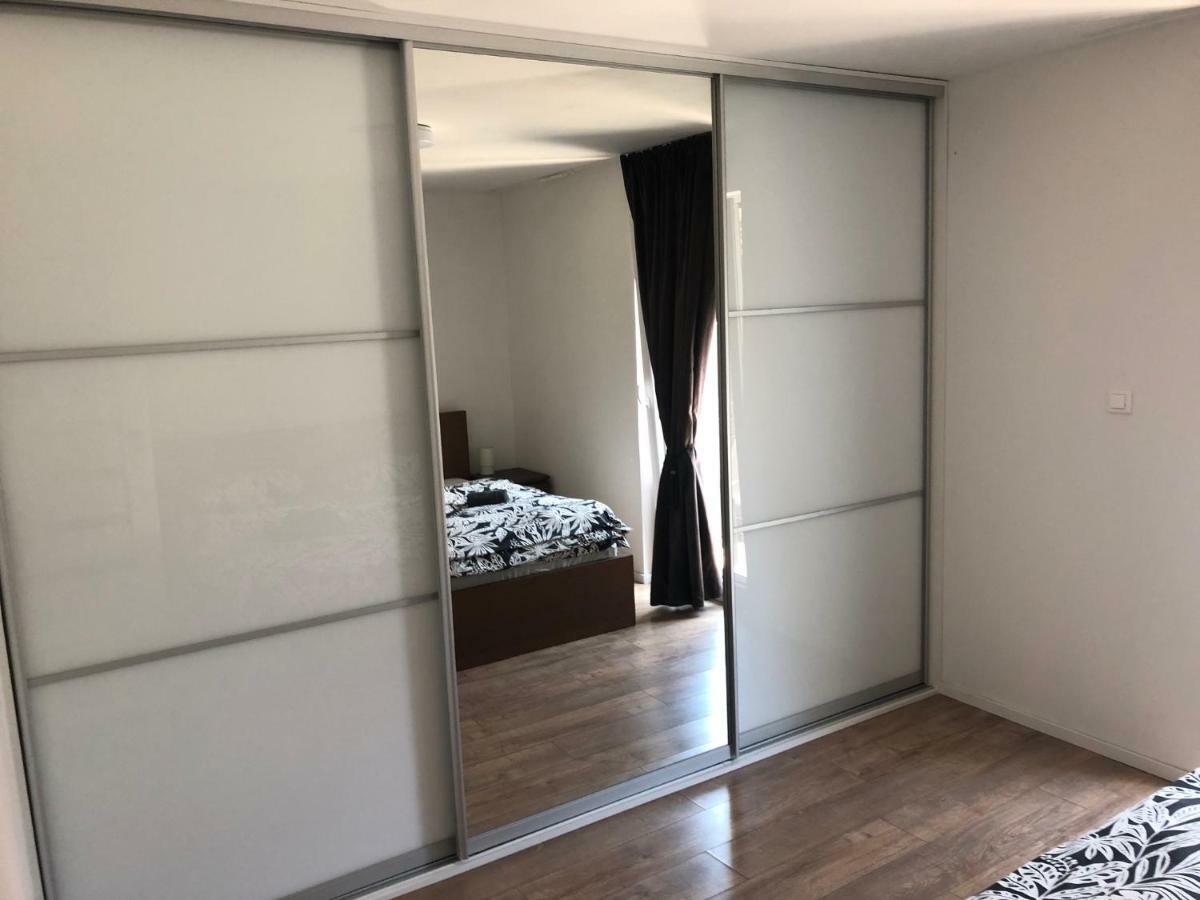 Apartman V Centre Michaloviec มิคาโลเท ภายนอก รูปภาพ