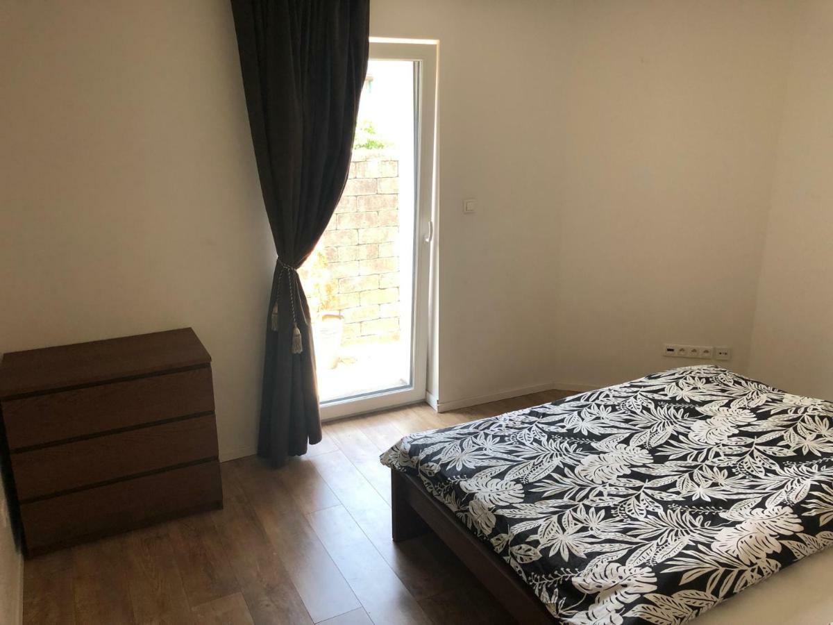 Apartman V Centre Michaloviec มิคาโลเท ภายนอก รูปภาพ